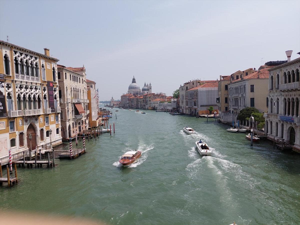 Appartamenti Ca'Giustinian Venice Exterior photo