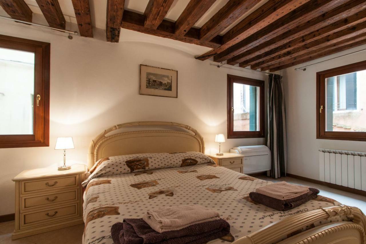 Appartamenti Ca'Giustinian Venice Exterior photo
